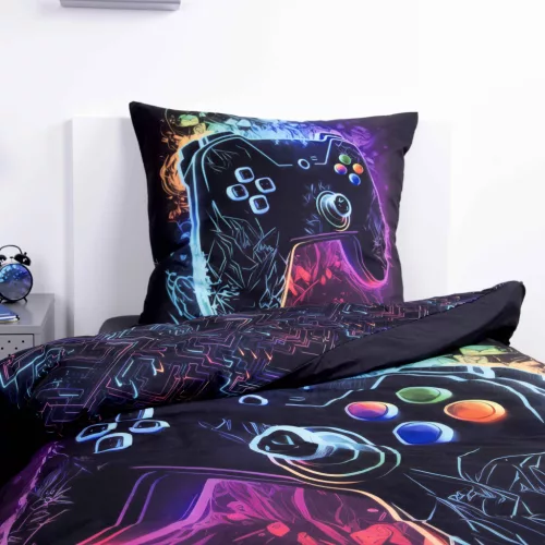 Gamer kontroller mintás ágyneműhuzat – 100% poliészter, neon dizájn, kétoldalas minta, 135x200 cm paplanhuzat és 80x80 cm párnahuzat, cipzáras záródással, 40°C-on mosható