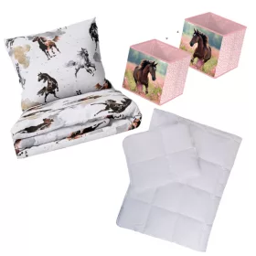 Lovas mintás ovis ágyneműszett paplannal, párnával és 30×30×30 cm-es tárolódobozzal – tökéletes választás ovisoknak